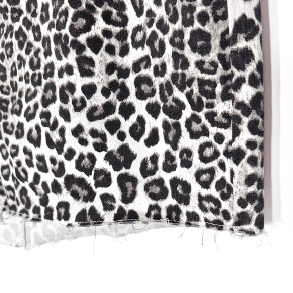 NWT Good American Leopard Print Fringe Hem White Black Jean Skirt Size 18 - Picture 4 of 12